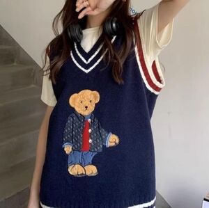 Navy Blue Bear Embroidered Women's Top‎